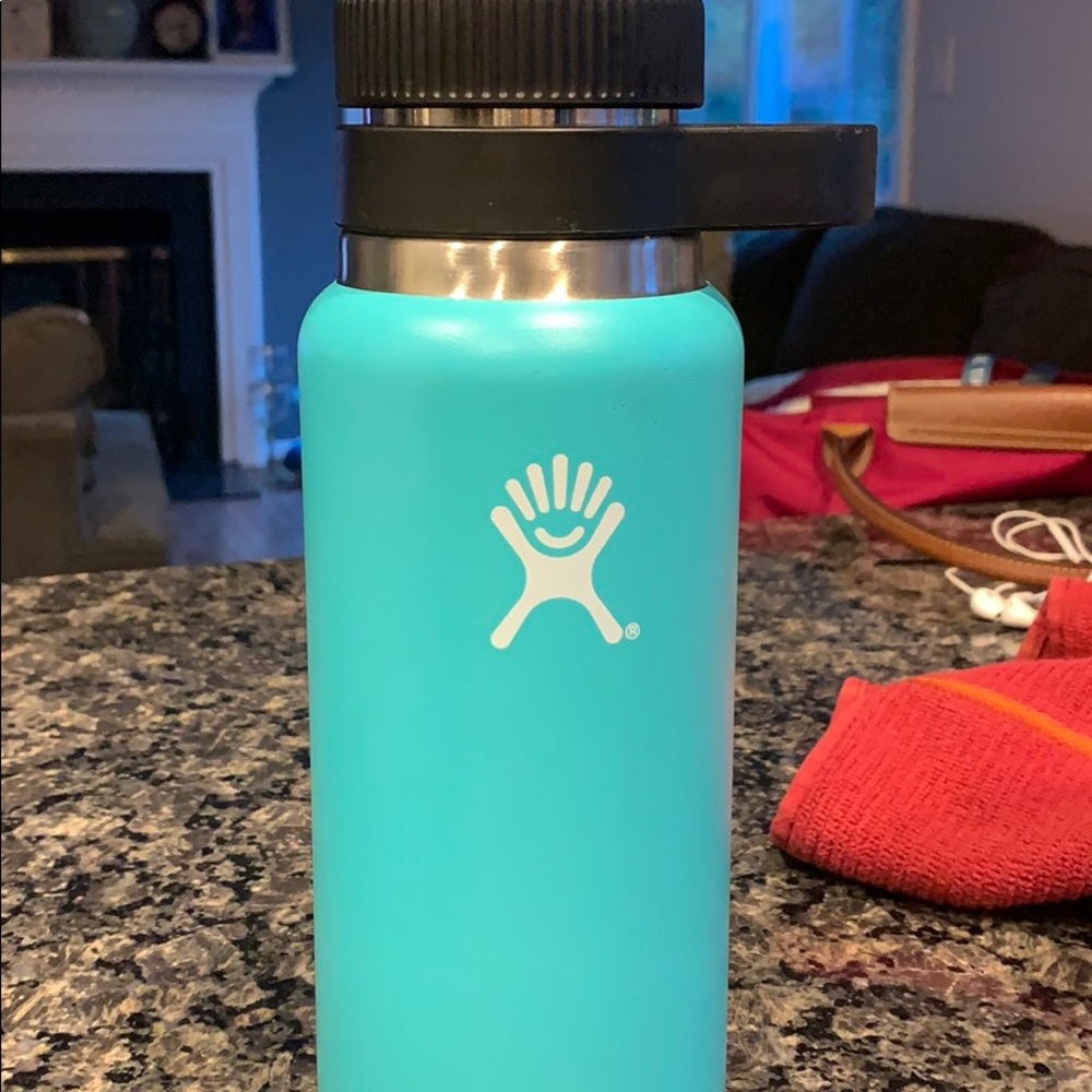 32 oz Hydro Flask Growler!